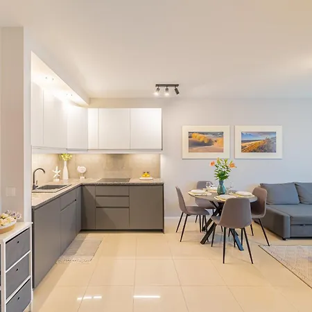 Nomorerain - 2-pokojowy ,klimatyzacja, Netflix Apartment Grzybowo (West Pomeranian)